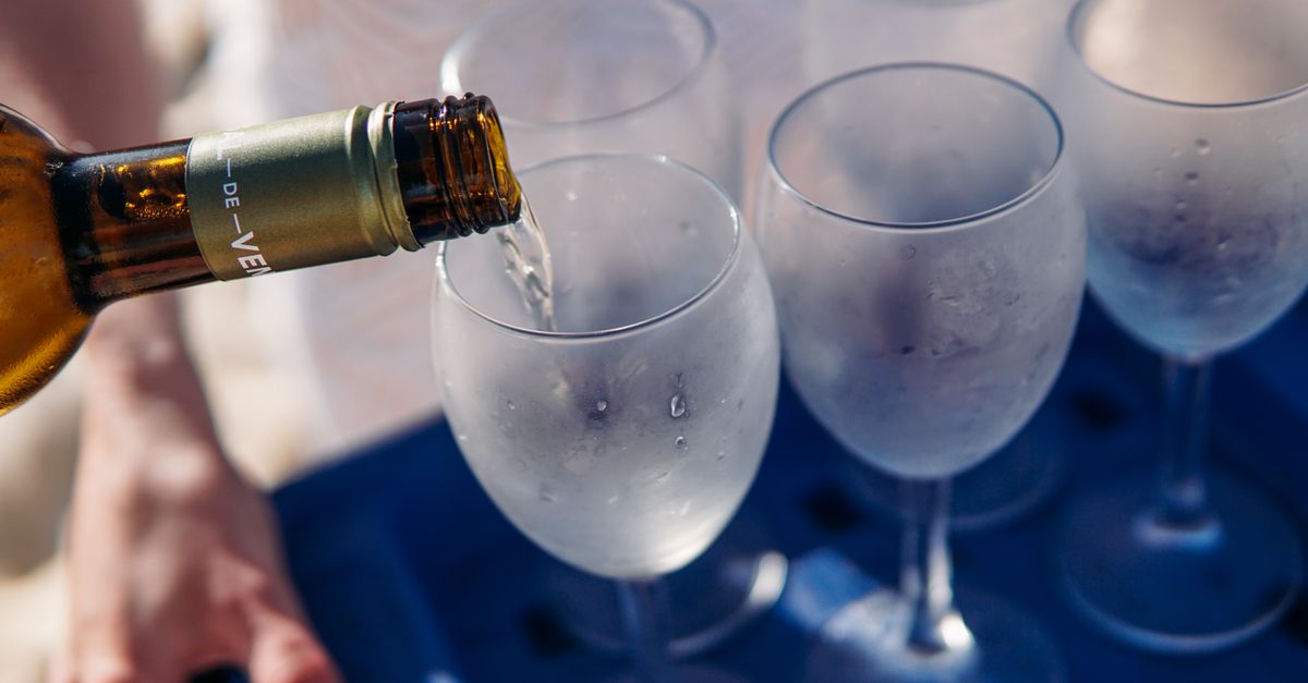 Seaside Downtown Wine Walk