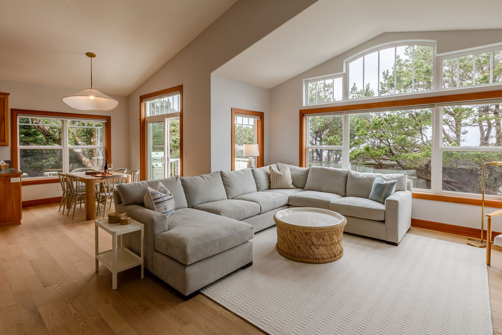Silver Point Cottage a modern coastal retreat — photo 4